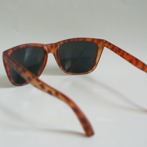 NWT TruVintage Racers Sports style w/ iridium gold mirrored smoke lens Sunglass - Picture 11 of 13